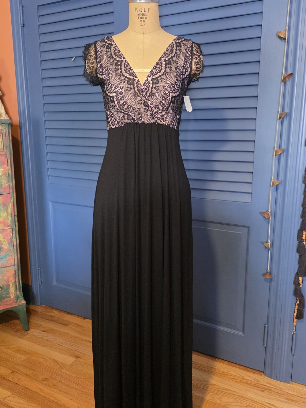 Tiffany Rose Maternity Evening Dress Size 1 US 4-6 Black Lace